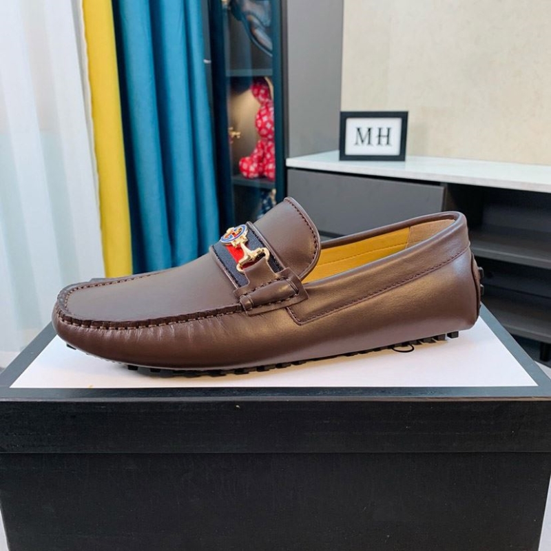 G*u*i leather shoes